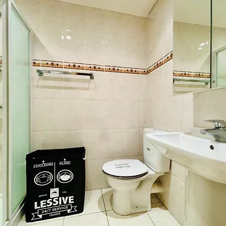 Somptueux 3 Pieces Vue Sur Piscine Casa de Férias *