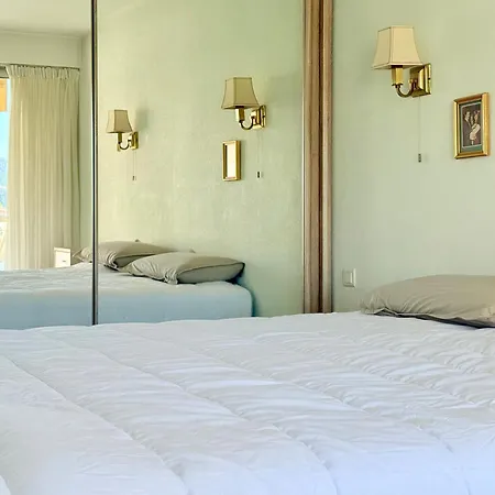 Casa de Férias Somptueux 3 Pieces Vue Sur Piscine Mandelieu